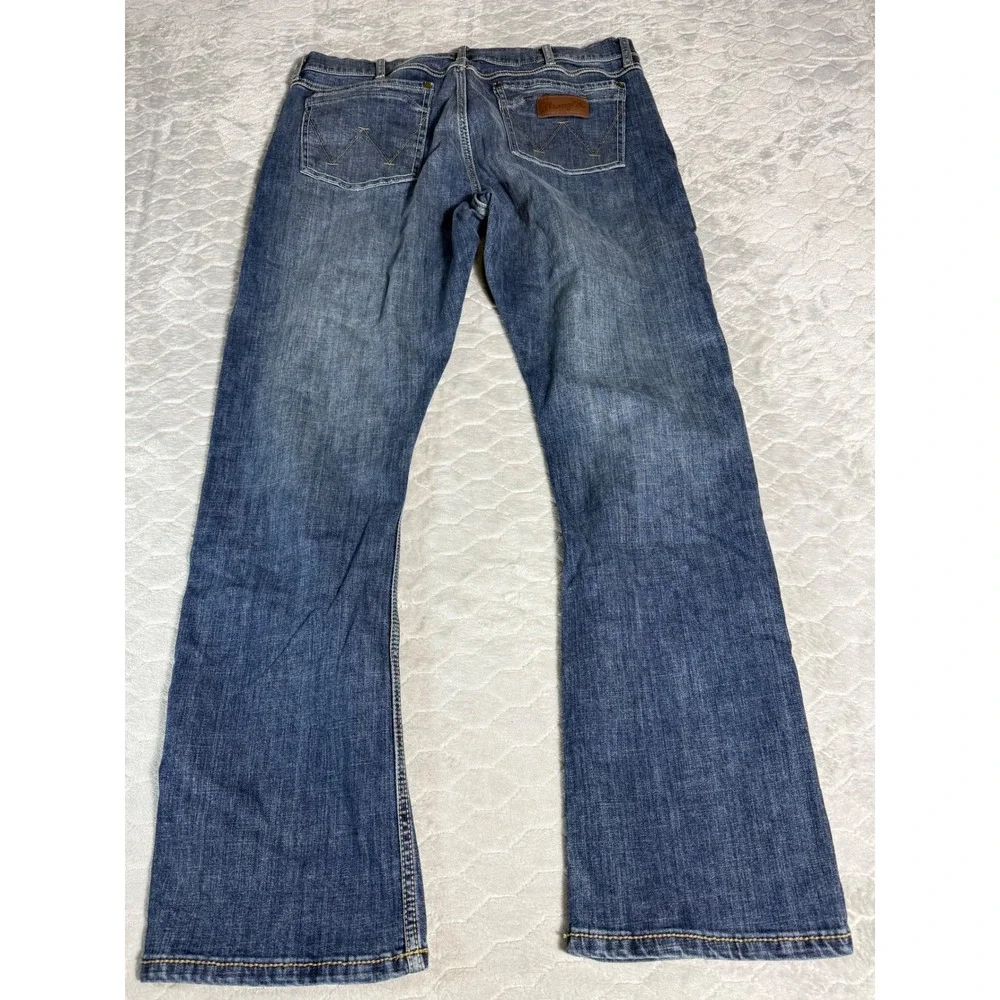 Wrangler Retro Slim Boot Cut Jeans Mens 36x34 Blue Denim Western Pants 36x33